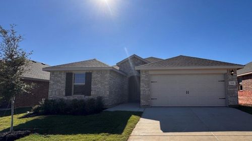 549 Marsh St, Cleburne, TX, 76033-5076 | Card Image