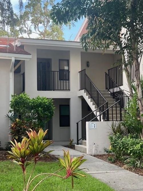 apt-600d-300 S Florida Ave, TARPON SPRINGS, FL, 34689-2712 | Card Image