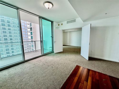 apt-2703-300 S Biscayne Blvd, Miami, FL, 33131-5339 | Card Image