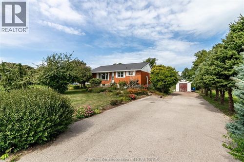 5823 Tecumseh Line, Tilbury, ON, N0P2L0 | Card Image