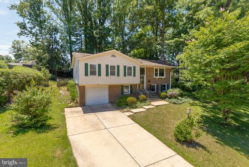 8407 Georgian Way, ANNANDALE, VA, 22003-4408 | Card Image