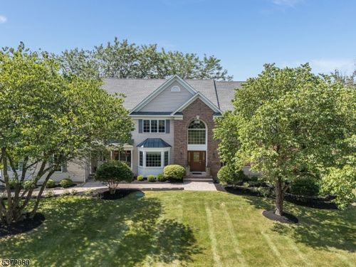 3 Montaine Pl, Lebanon, NJ, 08833-4017 | Card Image