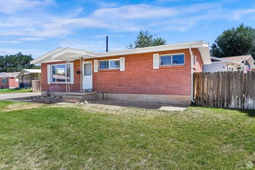 283 Marilyn Dr, Clearfield, UT, 84015-1035 | Card Image