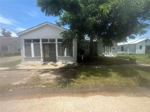 808 Iberia St, Franklin, LA, 70538-4713 | Card Image