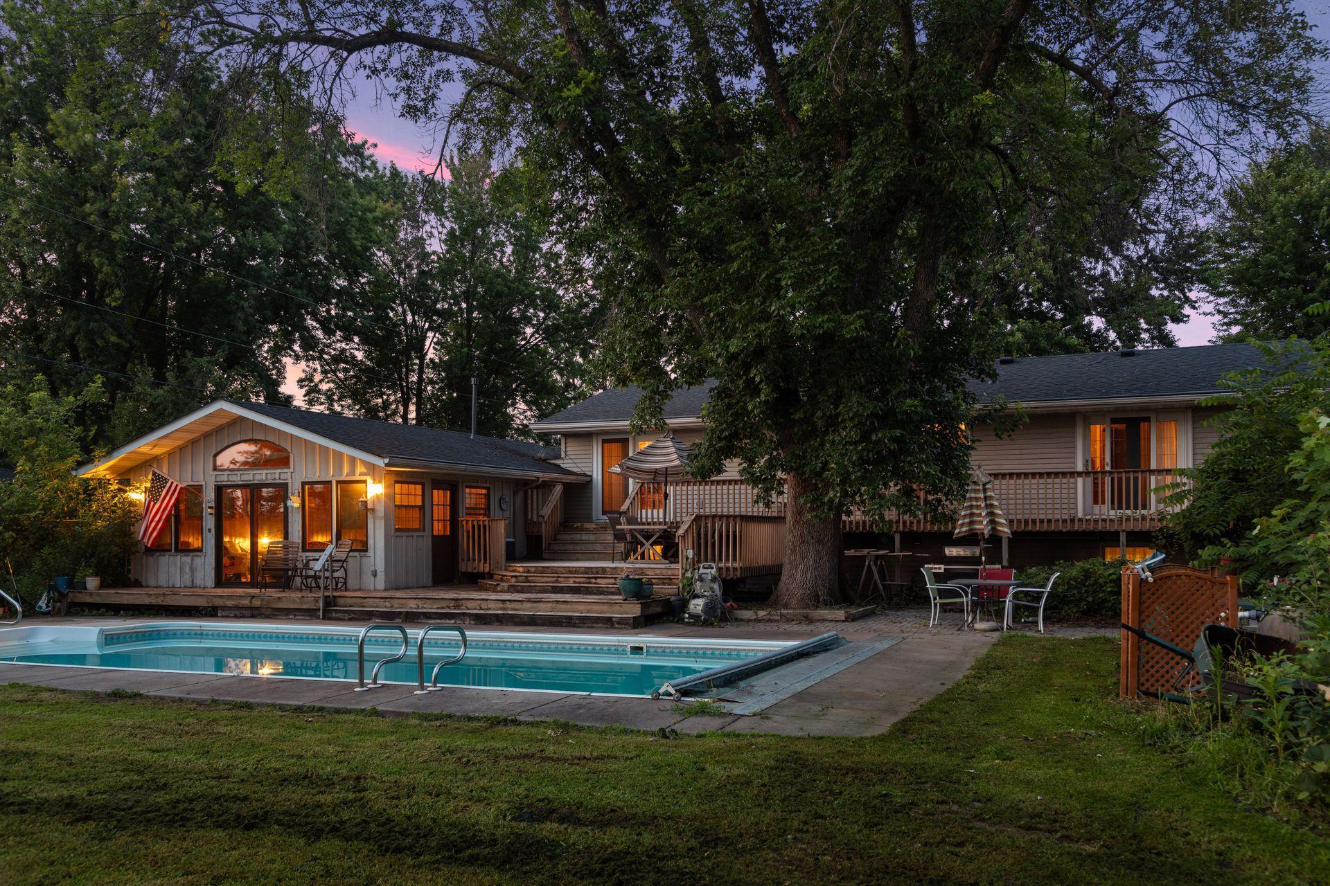 Jane Ct, Lake Elmo, MN 55042