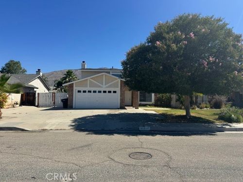 409 Wimbledon Dr, San Jacinto, CA, 92583-2677 | Card Image