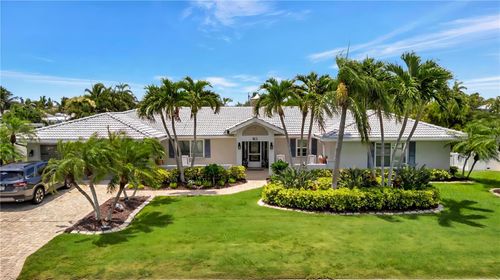 514 Key Royale Dr, HOLMES BEACH, FL, 34217-1226 | Card Image
