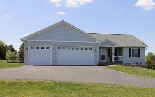 858 164th St, Hammond, WI, 54015-9775 | Card Image