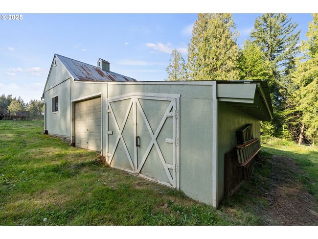 22400 S Evergreen Dr, House other with 5 bedrooms, 3 bathrooms and 2 parking in Beavercreek OR | Image 37