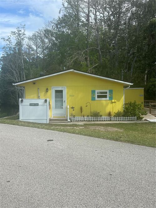 7222 Tropical Dr, WEEKI WACHEE, FL, 34607-1429 | Card Image