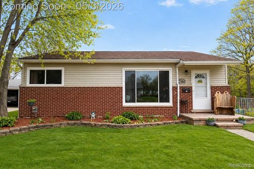 27604 Rialto St, Madison Heights, MI, 48071-3440 | Card Image