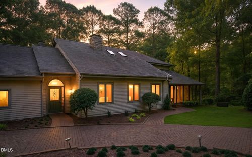 2227 Graystone Ln, Chapel Hill, NC, 27514-8226 | Card Image