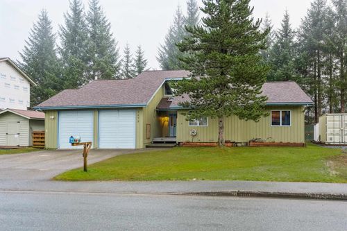 3479 Meander Way, Juneau, AK, 99801 | Card Image