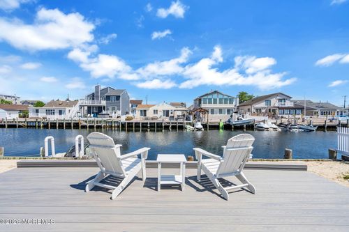 3412 Thistle Ave, Toms River, NJ, 08753-4848 | Card Image