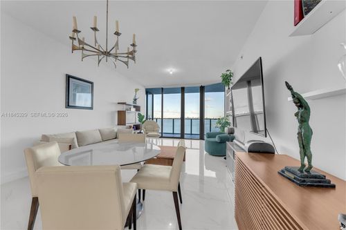 1405-700 Ne 24th St, Miami, FL, 33137-5503 | Card Image