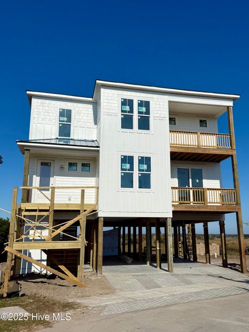 107 S Boca Bay Ln, Surf City, NC, 28445-7049 | Card Image