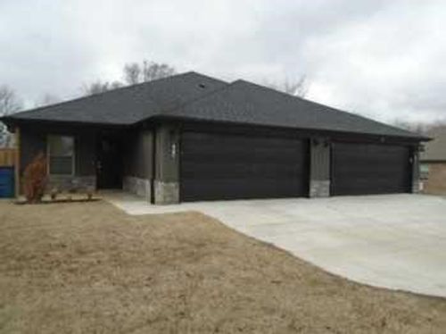 b-505 N Collins Ave, Gentry, AR, 72734-8540 | Card Image