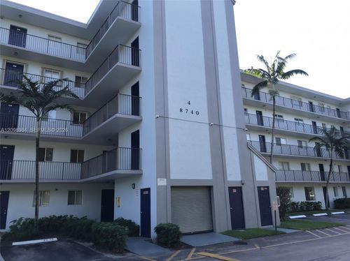 401-8740 N Sherman Cir, Miramar, FL, 33025-2053 | Card Image