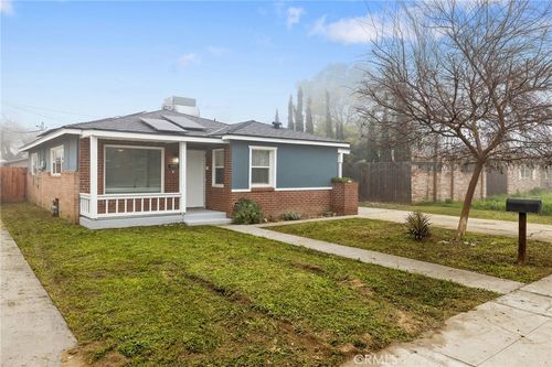 980 E Apricot Ave, Tulare, CA, 93274-4406 | Card Image