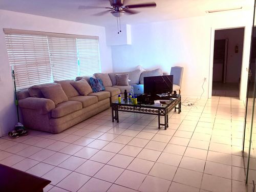 171 Se 28th Ave, Boynton Beach, FL, 33435-8238 | Card Image