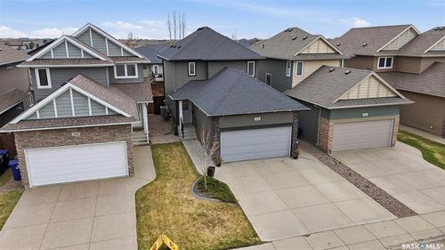 346 Dickson Cres, Saskatoon, SK, S7T0T8 | Card Image