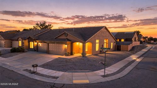 2002 E Calle Arroyo Lindo, Tucson, AZ, 85706-5267 | Card Image