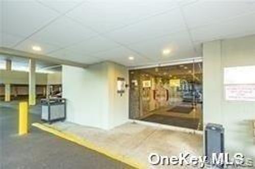 ste-204-233 E Shore Rd, Great Neck, NY, 11023-2433 | Card Image