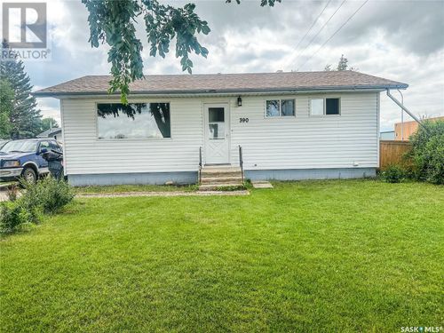 390 Victoria Ave, Yorkton, SK, S3N1T6 | Card Image