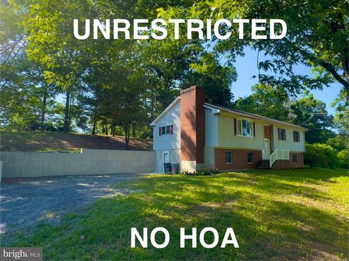 10393 Martinsburg Rd, HEDGESVILLE, WV, 25427-3379 | Card Image