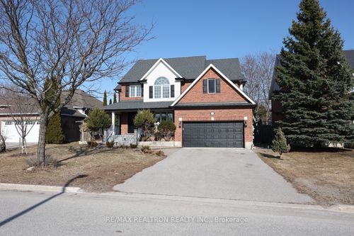 25 Highcastle Ave, Keswick, ON, L4P4B4 | Card Image