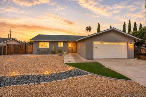 1834 N Mollison Ave, El Cajon, CA, 92021-1226 | Card Image