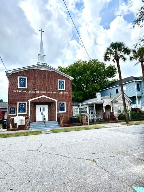 5 Killians St, Charleston, SC, 29403-4715 | Card Image
