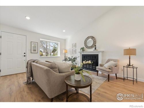 2476 Sunset Dr, Longmont, CO, 80501-0903 | Card Image