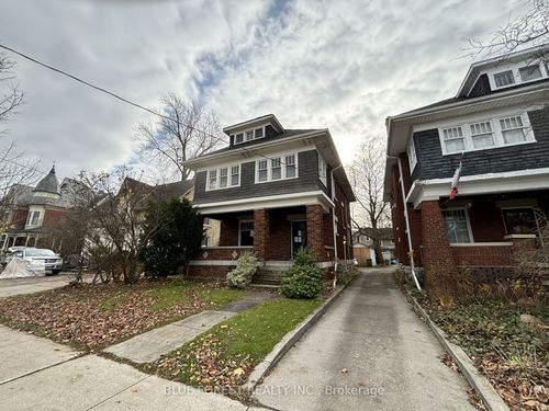 94 Wellington St, Saint Thomas, ON, N5R2R2 | Card Image