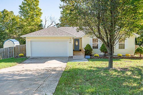 874 N Olive St, Marshfield, MO, 65706-1183 | Card Image