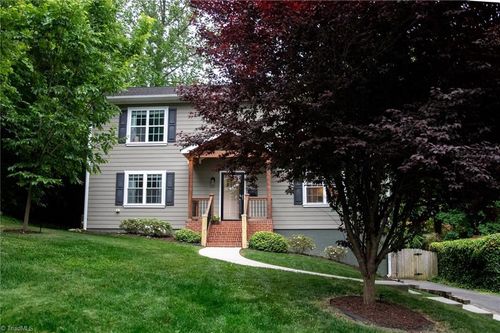 2340 Cherokee Ln, Winston-Salem, NC, 27103-4830 | Card Image