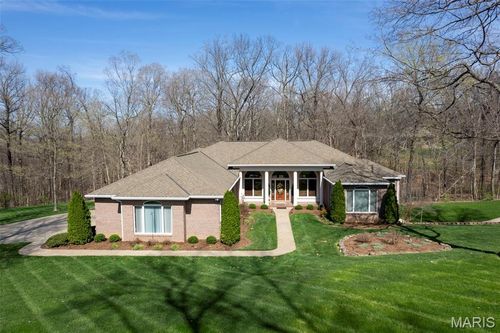 316 Flagstone Dr, Cape Girardeau, MO, 63701-8450 | Card Image