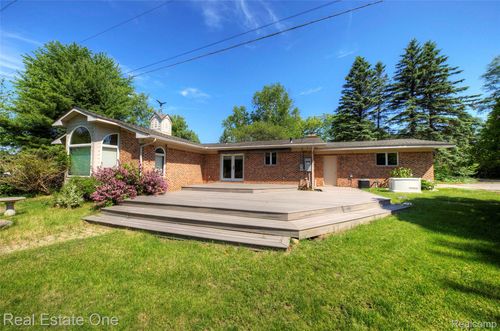 3125 W Commerce Rd, Milford, MI, 48380-3217 | Card Image