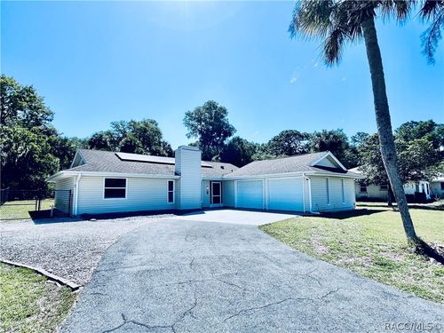 801 N Country Club Dr, CRYSTAL RIVER, FL, 34429-9023 | Card Image