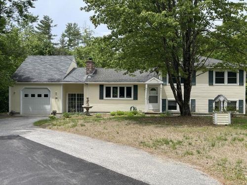 28 Westwood Dr, Henniker, NH, 03242-3169 | Card Image