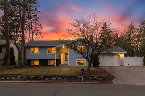 6615 N Catherine St, Spokane, WA, 99208-3803 | Card Image