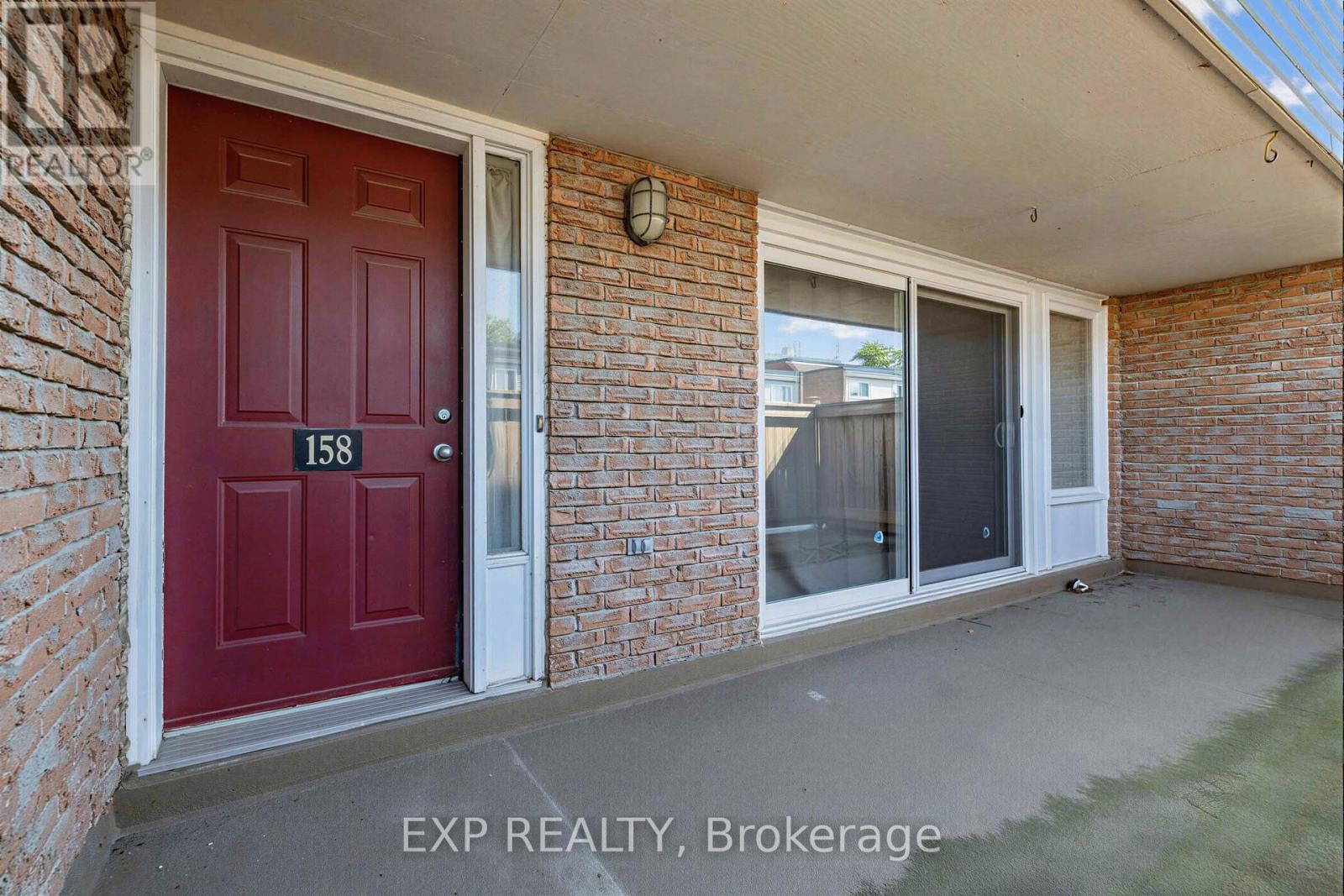 Residential in Aurora (Aurora Village) 5