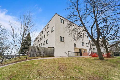 112-1050 Falgarwood Dr, Oakville, ON, L6H2P3 | Card Image