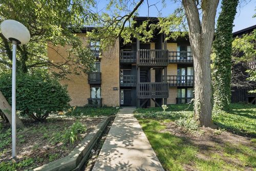 108-2b-1601 Maple Ter, Lisle, IL, 60532-2514 | Card Image