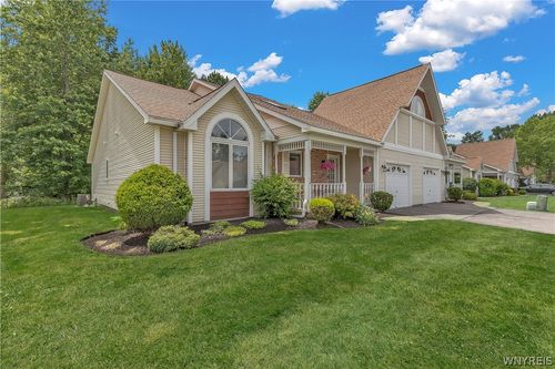 55 Spicebush Lane, Amherst, NY, 14221 | Card Image