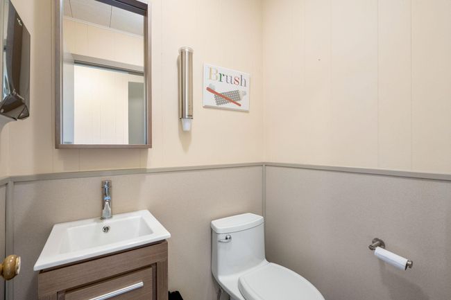 407 Nw Lincoln St, Home with 0 bedrooms, 0 bathrooms and null parking in Adams MN | Image 16