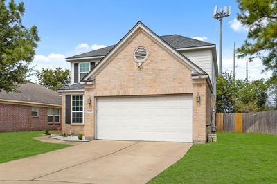 18814 Gentle Cove Court, House other with 4 bedrooms, 2 bathrooms and null parking in Houston TX | Image 2