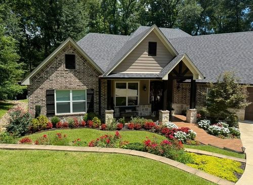 532 Cambridge Cir, Carthage, TX, 75633-1364 | Card Image