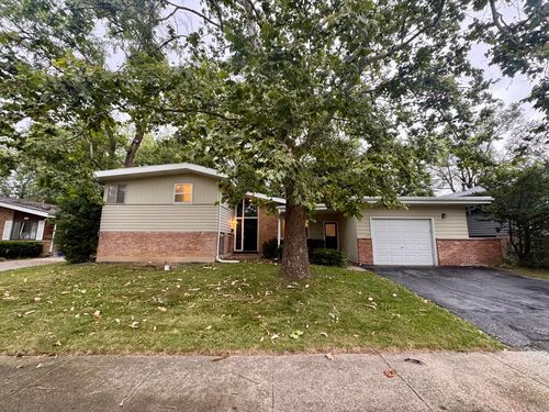 129 Warwick St, Park Forest, IL, 60466-1620 | Card Image