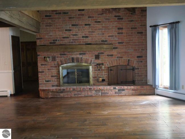 3071 N West Torch Lake Dr, House other with 4 bedrooms, 3 bathrooms and null parking in Kewadin MI | Image 14